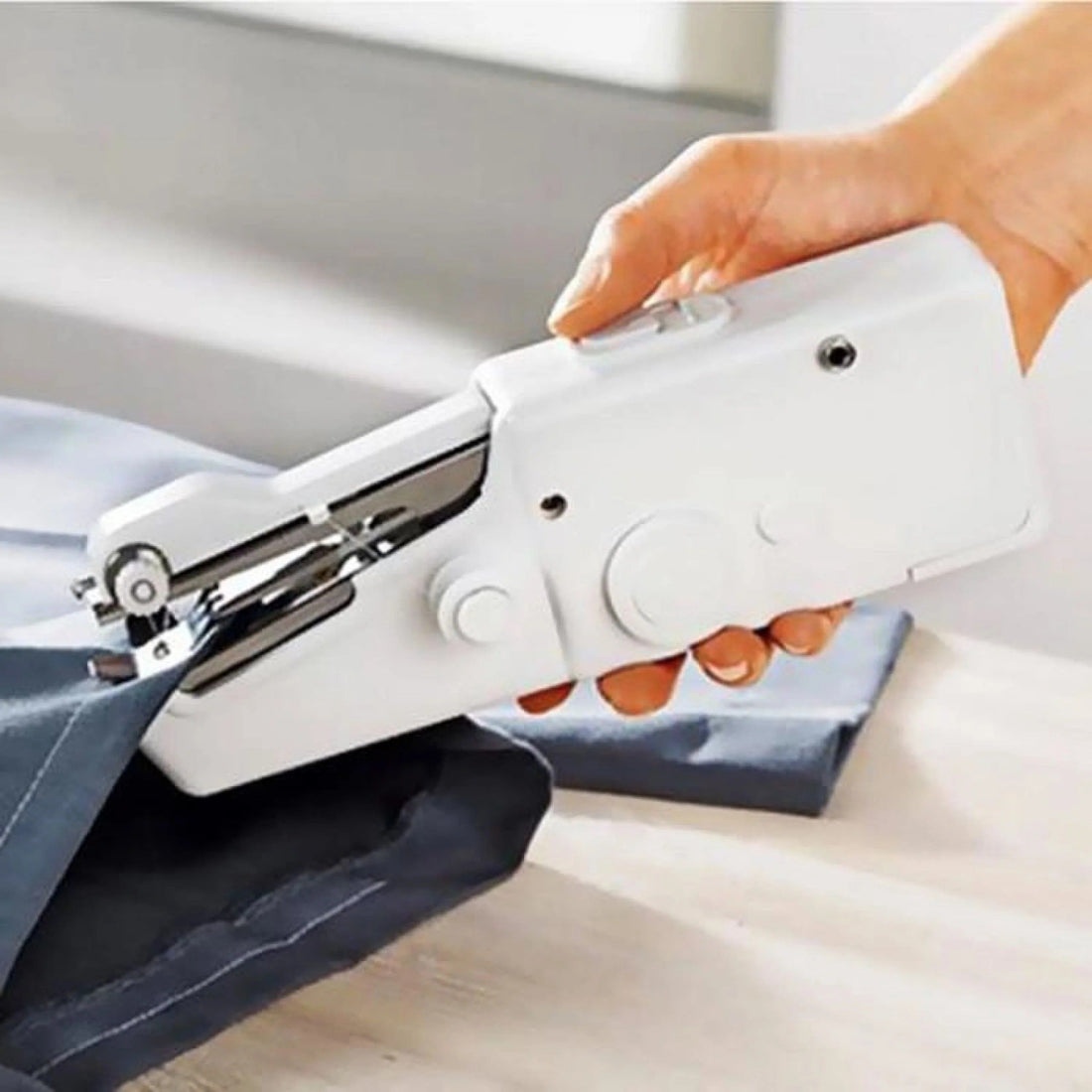 Handy Stitch Portable Cordless Sewing Machine